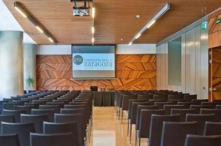 Reina Petronila - 24