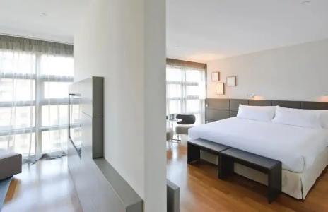 Reina Petronila - 35