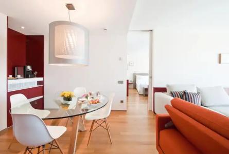 Reina Petronila - 17