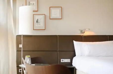 Reina Petronila - 28