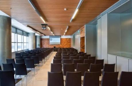 Reina Petronila - 10