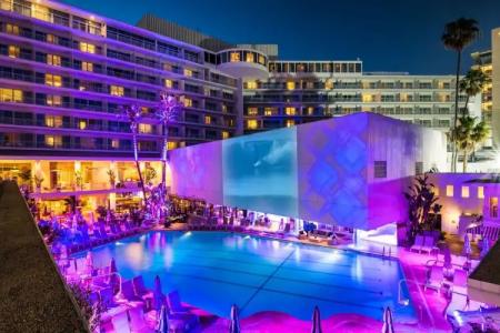 The Beverly Hilton - 20