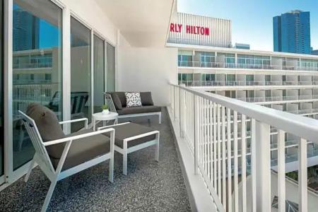 The Beverly Hilton - 135