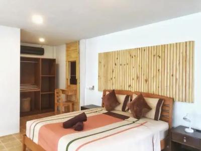 Bounty Resort - 51