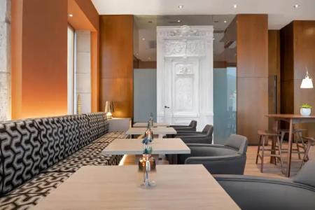 AC Palacio Universal by Marriott - 17