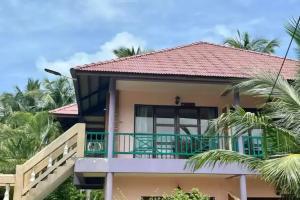 First Villa Beach Resort, Baan Tai