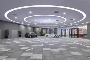 Hotel Boss, Singapore