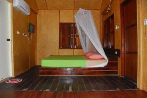 Malibu Beach Bungalows, Haad Yao