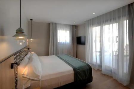 Catalonia Excelsior - 129