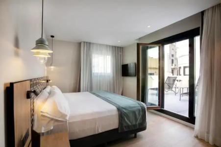 Catalonia Excelsior - 136