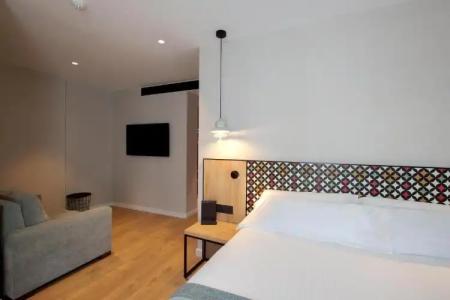 Catalonia Excelsior - 130