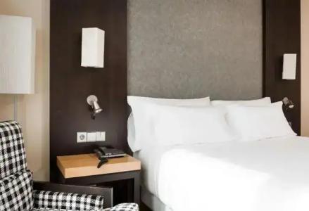 NH Valencia Center - 53