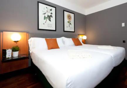 Malcom and Barret - 3