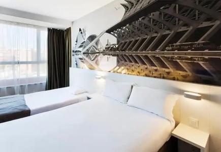 B&B Valencia Ciudad de las Ciencias - 5