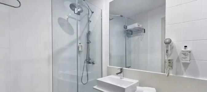 B&B Valencia Ciudad de las Ciencias - 41