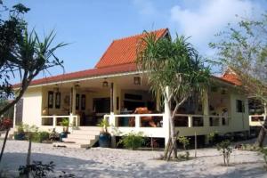 Buffalo Bay Vacation Club, Koh Phayam