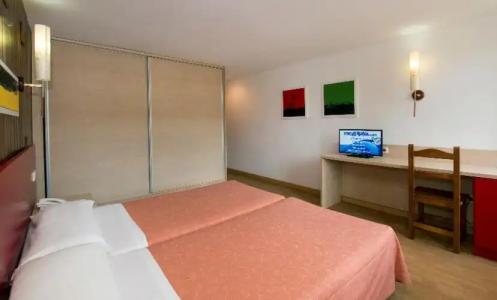 Medplaya ApartSant Eloi - 81