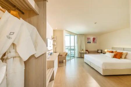 Pattaya Sea View - SHA Extra Plus - 55