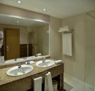 Beatriz Toledo Auditorium & Spa - 53