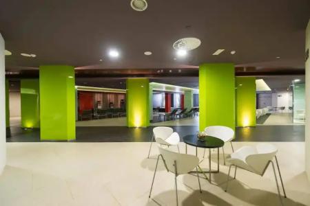 HD Beach Resort - 40