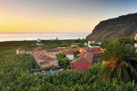 Hacienda de Abajo-Adults Only - 22