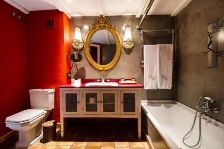 Hacienda de Abajo-Adults Only - 9