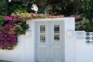 Manolis' House, Skiathos Town