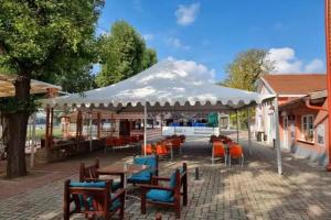 Rugby Club Hostel, Esztergom