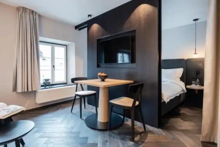 Schwarzer Adler - 36