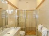 Standard Quadruple room with courtyard view
