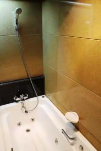 Suntara Wellness Resort & - 8