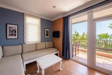 Lantana Aparts - 124