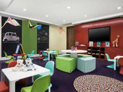 The Langham Chicago - 32