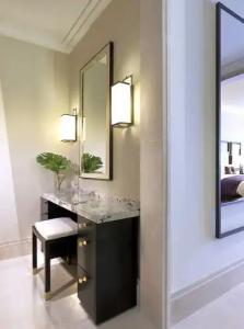 The Langham Chicago - 68