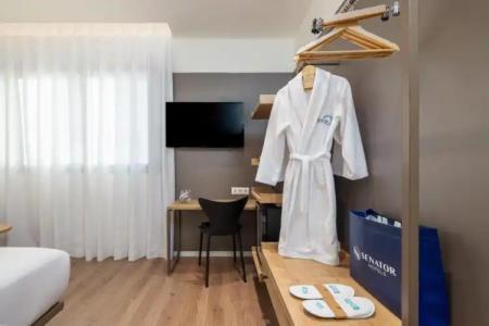 Virgen de los Reyes - 75