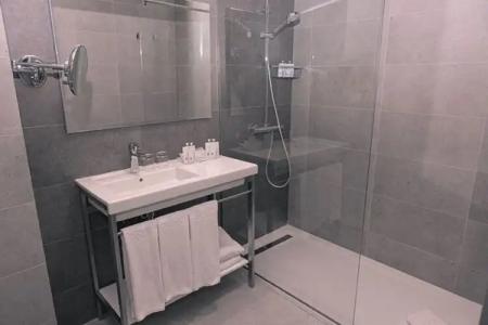 Virgen de los Reyes - 18