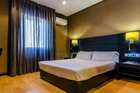 Virgen de los Reyes - 6