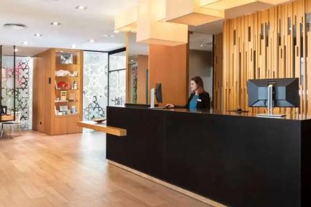 Catalonia Giralda - 1