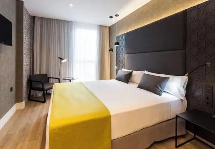 Catalonia Giralda - 55