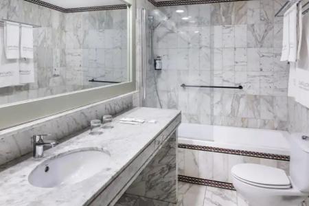 Catalonia Santa Justa - 8