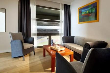 Exe Isla Cartuja - 52