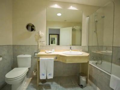 Exe Isla Cartuja - 32