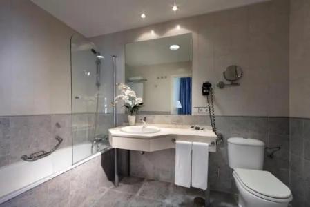 Exe Isla Cartuja - 61