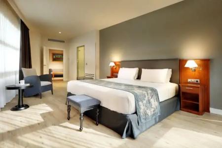 Exe Isla Cartuja - 43