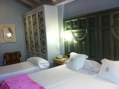 Sacristia de Santa Ana - 28