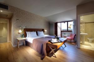 Hotel «Exe Casa de Los Linajes», Segovia