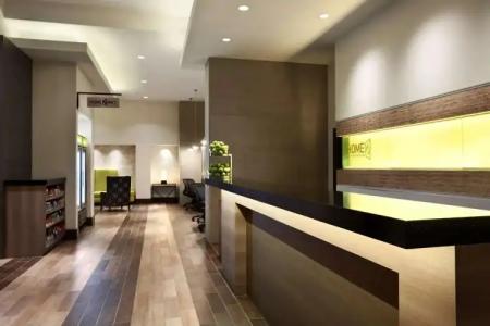 Home2 Suites by Hilton Philadelphia Convention Center - 11