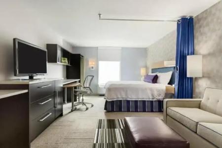 Home2 Suites by Hilton Philadelphia Convention Center - 37