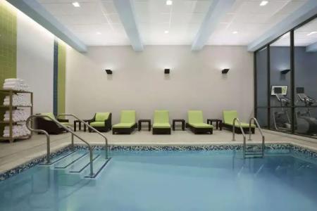 Home2 Suites by Hilton Philadelphia Convention Center - 13