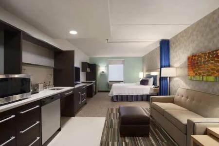 Home2 Suites by Hilton Philadelphia Convention Center - 34